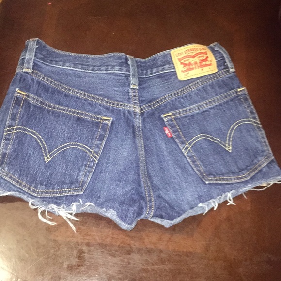 Levi’s denim buttons shorts - Picture 11 of 13